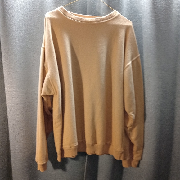 3 Vintage Sweatshirts - Picture 8 of 10